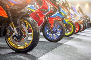 並んだスポーツバイク